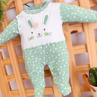 Macacão Trape Zape- Coelhinha com Flor Amarela - Verde com Coraçãozinho  